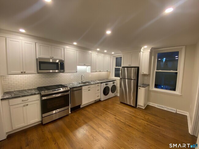 Photo - 63 Warren St