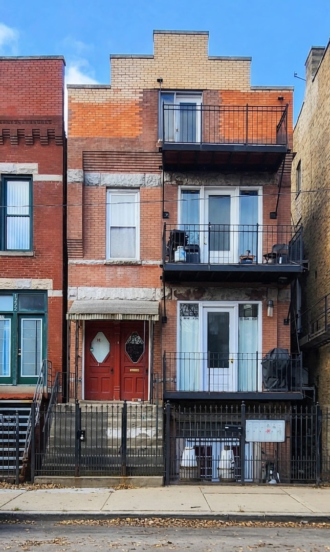 Building Photo - 1224 N Cleaver St Unit 1F
