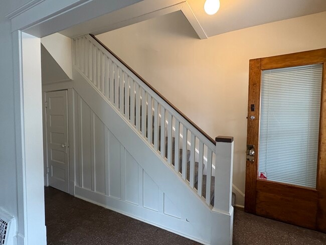 Photo - 228 E Bloomington St