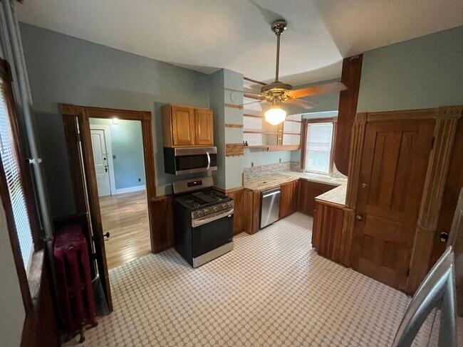 Photo - Varsity Management Unit 01