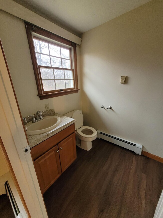 Photo - 95 Tiffany St