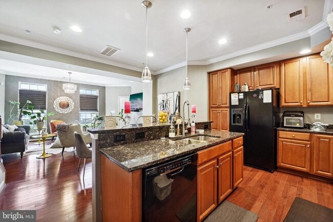 Photo - 910 Hall Station Dr