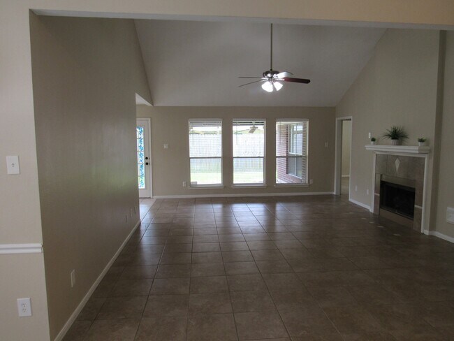 Photo - 10139 Cedaredge Dr