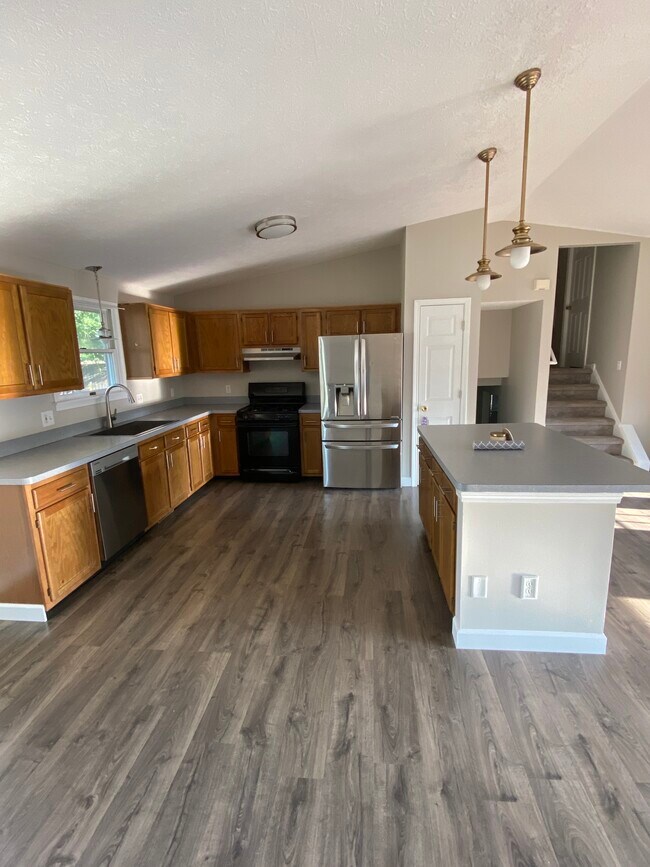 KITCHEN - 749 Howell St