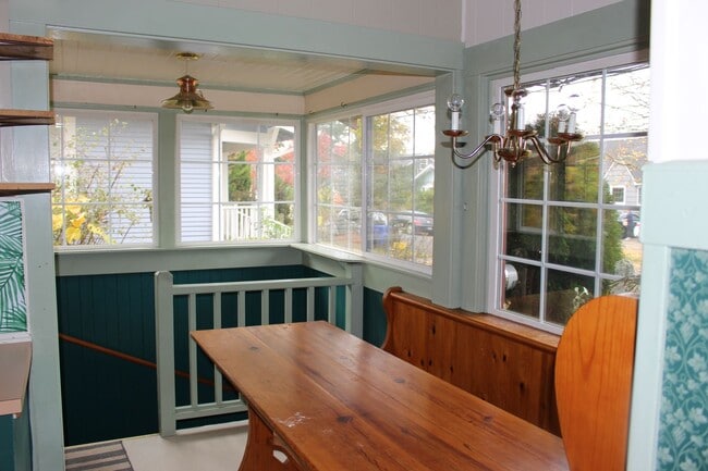 Photo - Charming bungalow with bonus office or Art...