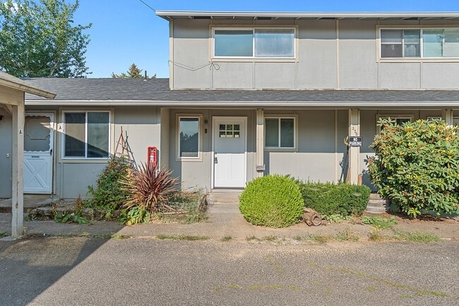 Building Photo - 325 N 29th Ave Unit B