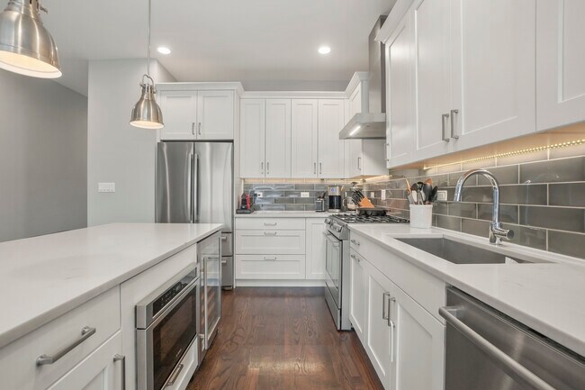 Photo - 1621 N Humboldt Blvd Unit 2S