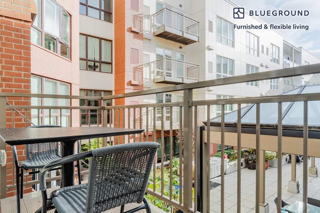 Photo - 10333 Main St Unidad FL3-ID972