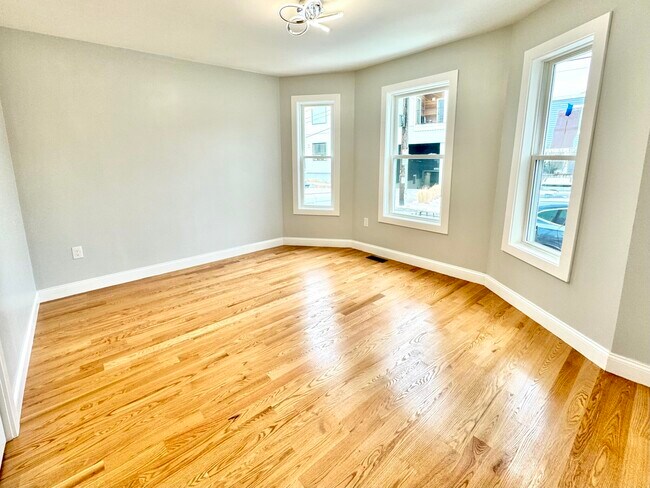 Photo - 7 Ward St Unit 1