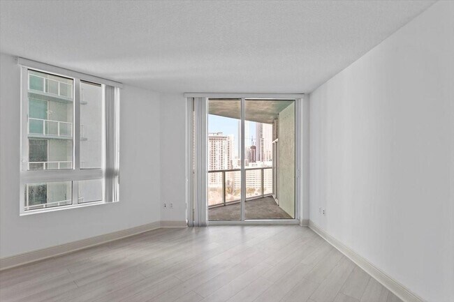 Photo - 1900 N Bayshore Dr Unit 1810