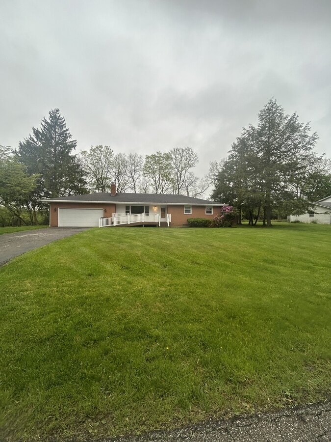 Photo - 296 Knoll Dr House