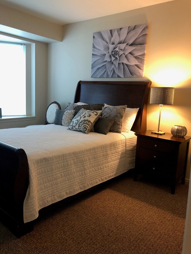 Photo - Baldwin House Oakland Senior Living 62+