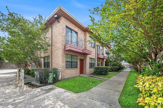 Building Photo - 9400 Bellaire Blvd Unit 404 Rental