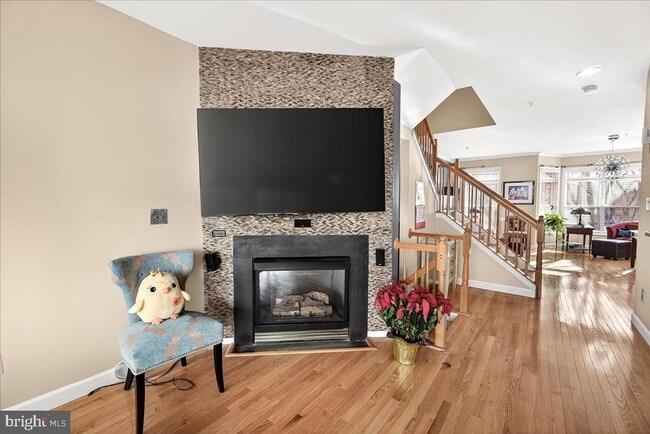 Photo - 10229 Rutland Round Rd