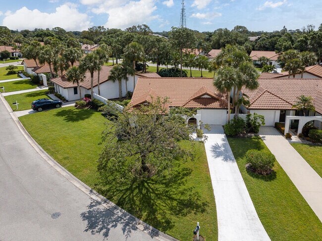 3803 SW Osprey Creek Way