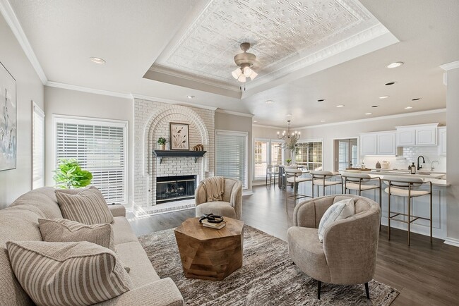 Photo - 408 W Fairway Ct