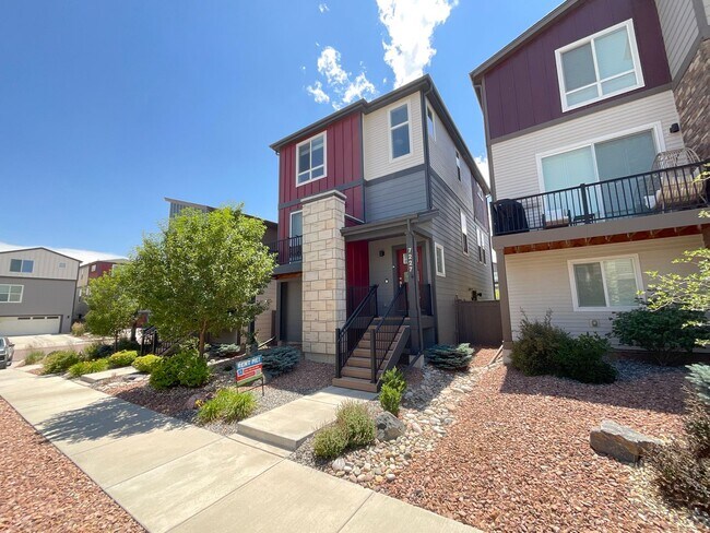 Photo - 4 Bedroom Home Available Near E Woodmen Rd & Rangewood Dr!