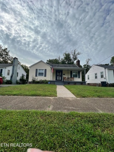 Photo - 2404 Tecoma Dr