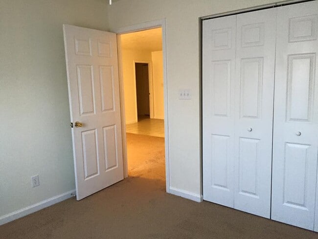 1503 Colin Bradley Dr Unidad B