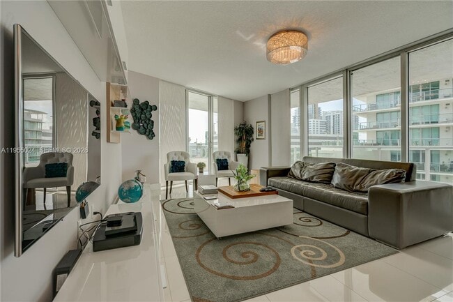 Photo - 6700 Indian Creek Dr Unit 402