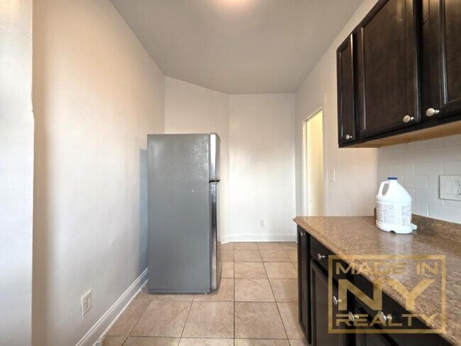 Photo - 1 bedroom in ASTORIA NY 11106 Unit 5B