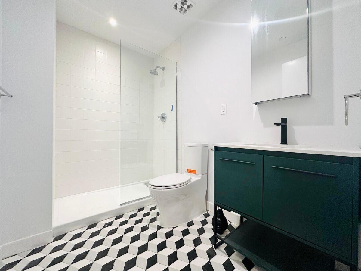 Photo - Furnished room/NOT APARTMENT Unit 1L