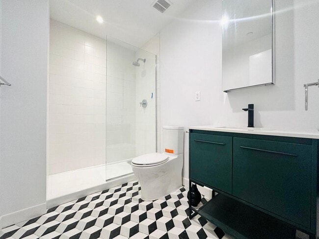 Photo - Furnished room/NOT APARTMENT Unit 1L