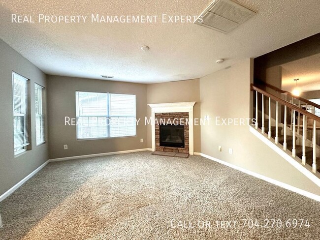 Photo - 14034 Pinyon Pine Ln