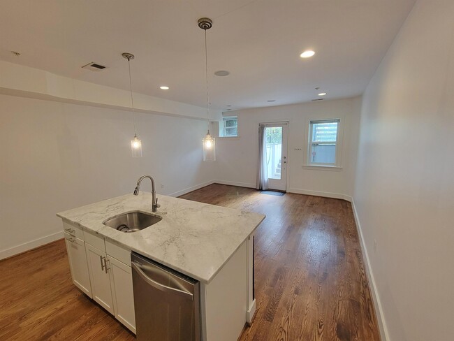 Photo - 1447 Girard St NW