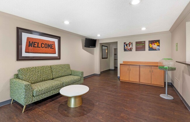 Furnished Studio-Fort Worth - Fossil Creek