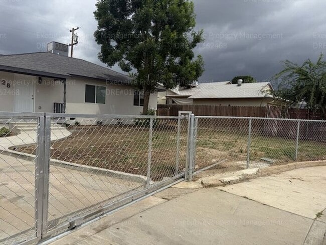 Photo - Remodeled 3-bedroom, 2-bath home near Ming Ave/ S. H St