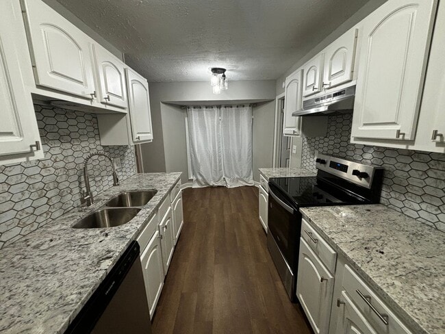 Photo - 133 Cumberland Rd