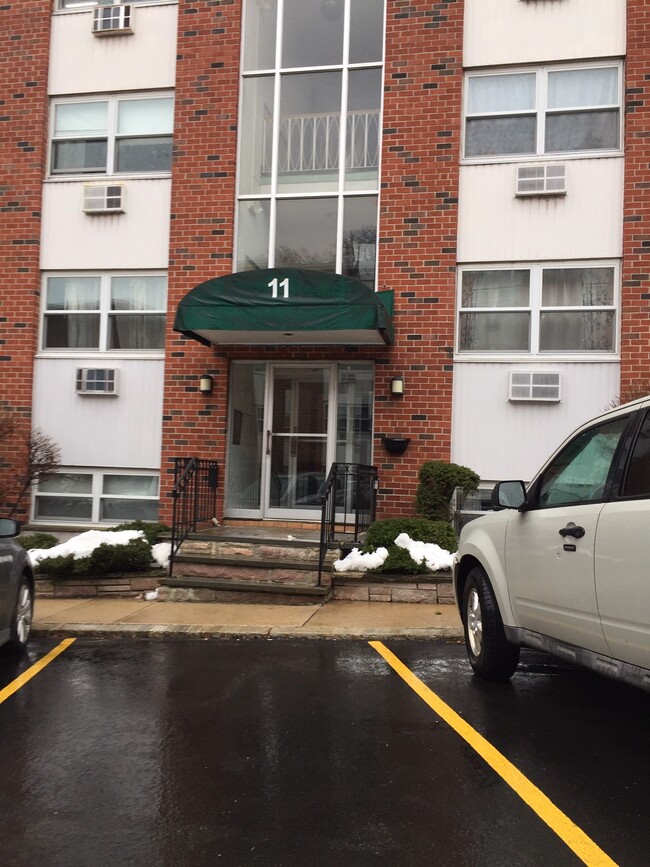 Photo - 11 Commonwealth Ct Unit 6