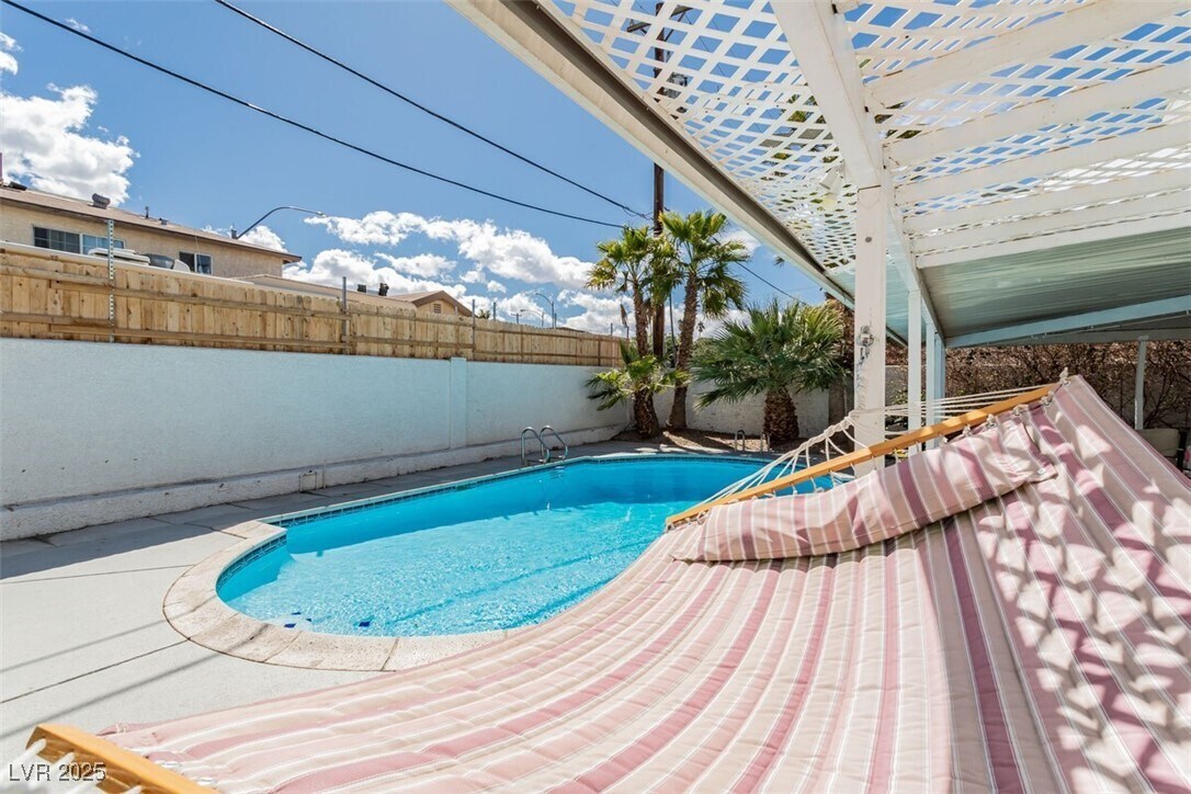 Photo - 2419 E Vegas Valley Dr