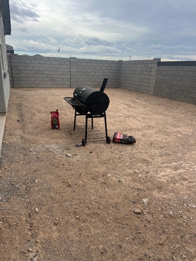 Photo - 18399 W Jessie Ln