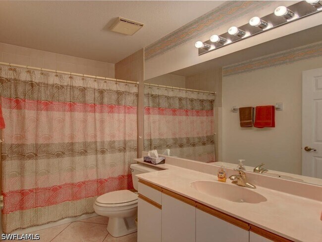 Photo - 2462 Hidden Lake Dr Unidad 208