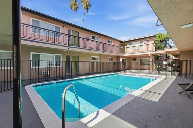 Building Photo - The Lorraine Apartments