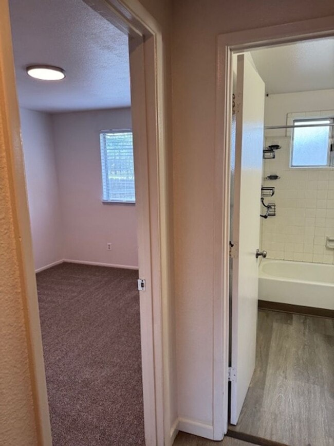 Photo - 826-828 ROYAL Unit 828