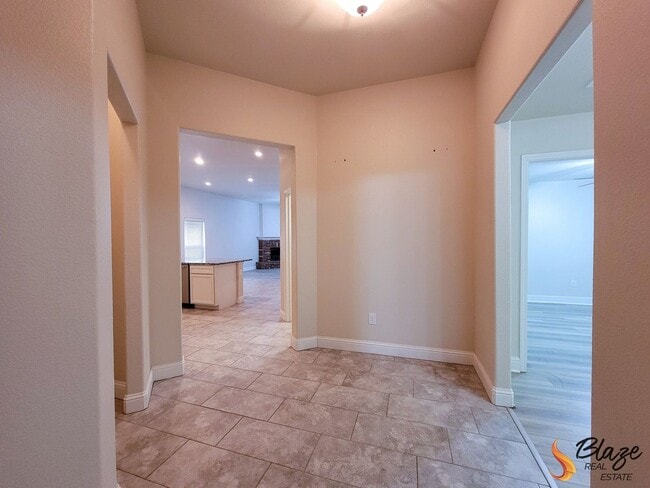 Photo - PRE LEASING 3 Bed 2 Bath Heritage Hills Beauty