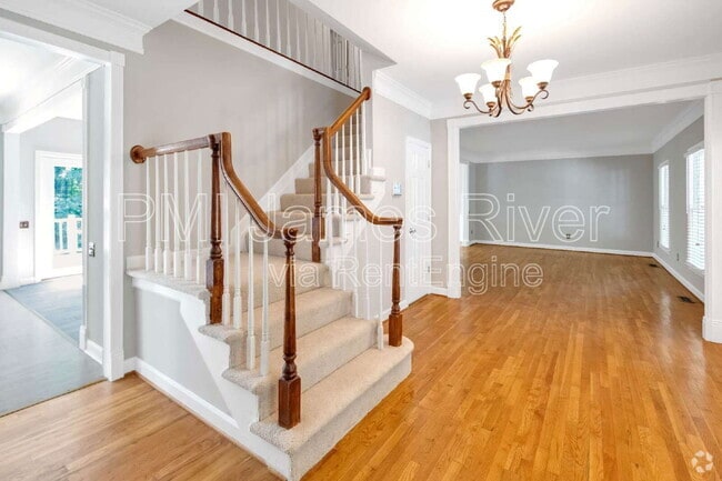 Building Photo - 13917 Eastbluff Rd Rental