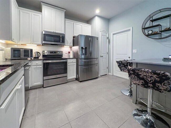 10703 Verawood Dr