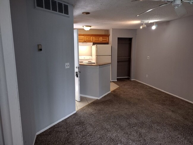 Photo - 1/1 Condo available on Plaza. Close to Mall at Millenia, Orlando Unit 180