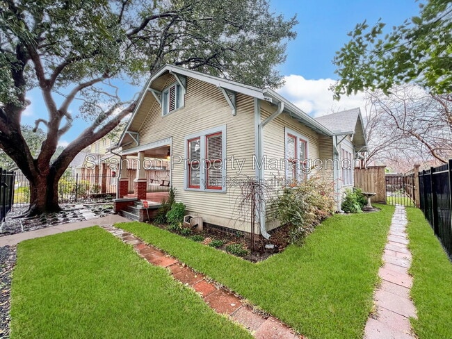 Photo - 4035 Michaux St
