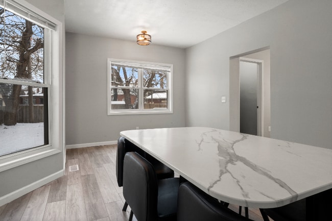 Photo - 1842 Crawford Rd