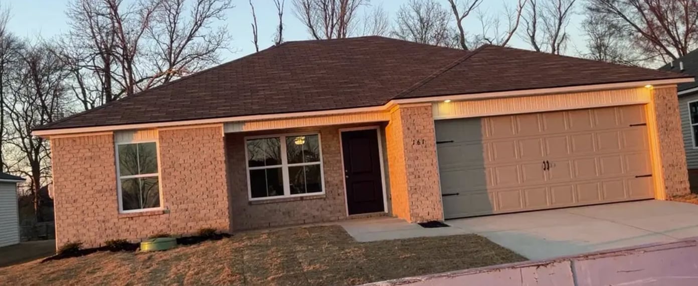 Photo - 161 Olde Hearth Rd