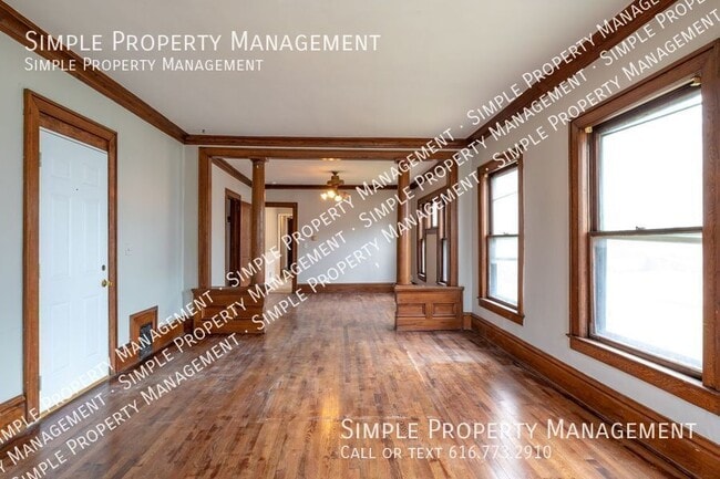 Photo - 610 Michigan St NE Unidad 2