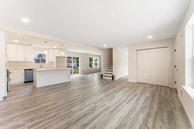 Photo - 1109 3rd Ave