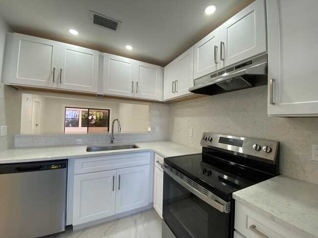 Photo - 267 NW 36th Ave