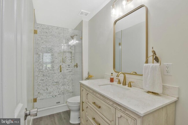 Photo - 1 Bentmoor Ct