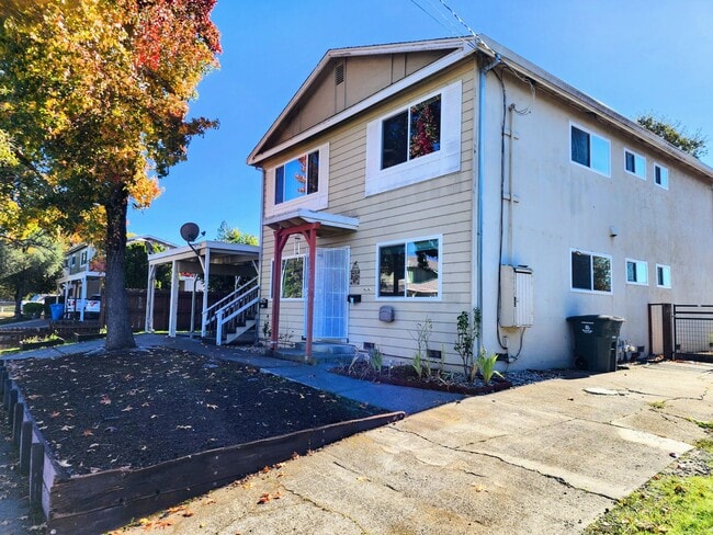 4442 Yukon Dr